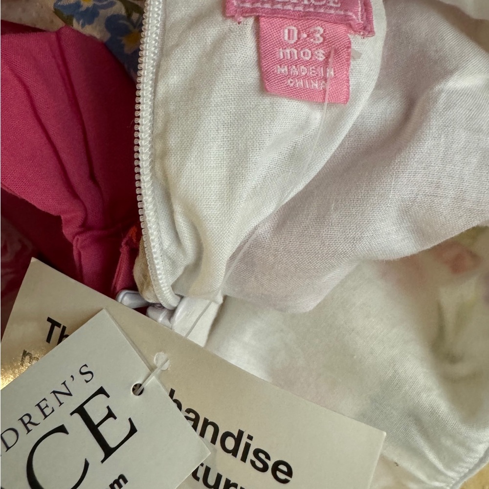 Children’s Place Floral Kids Dress with Pink Accents. NWT. Size  0/3 Months - Picture 5 of 7